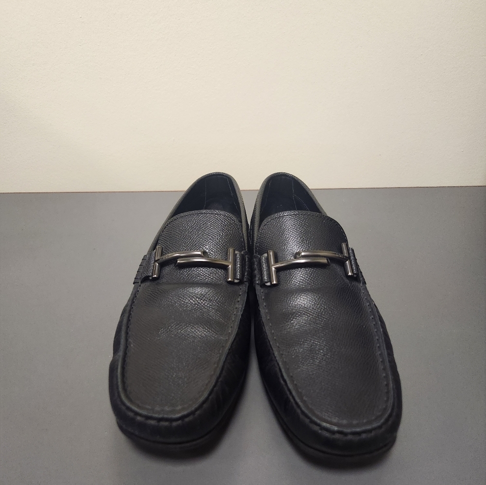 Tod's Double T Textured Leather Loafers  Black Sz 7.5